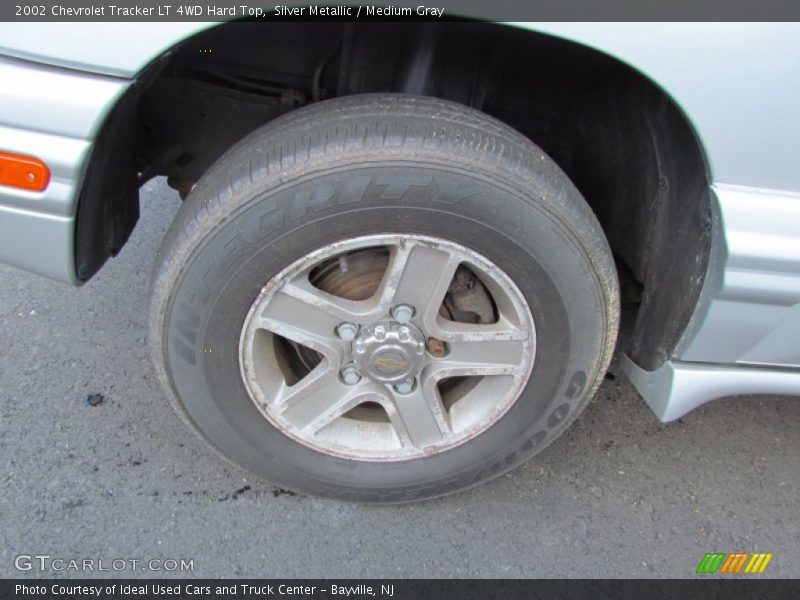 Silver Metallic / Medium Gray 2002 Chevrolet Tracker LT 4WD Hard Top