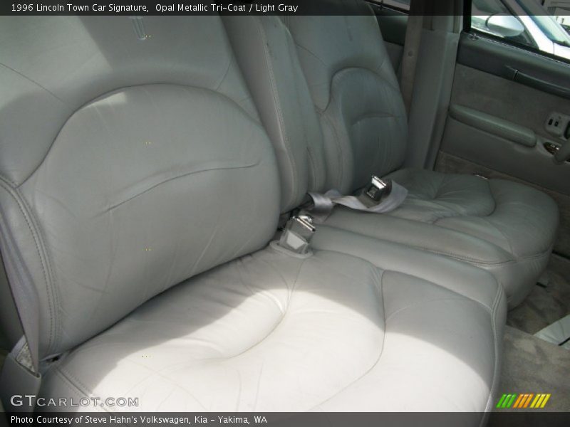  1996 Town Car Signature Light Gray Interior
