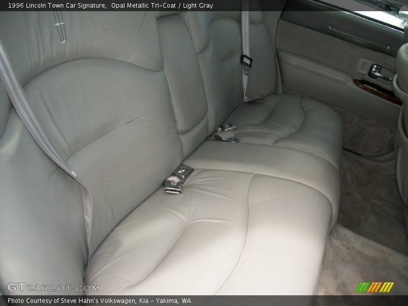  1996 Town Car Signature Light Gray Interior