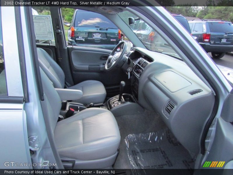 Silver Metallic / Medium Gray 2002 Chevrolet Tracker LT 4WD Hard Top