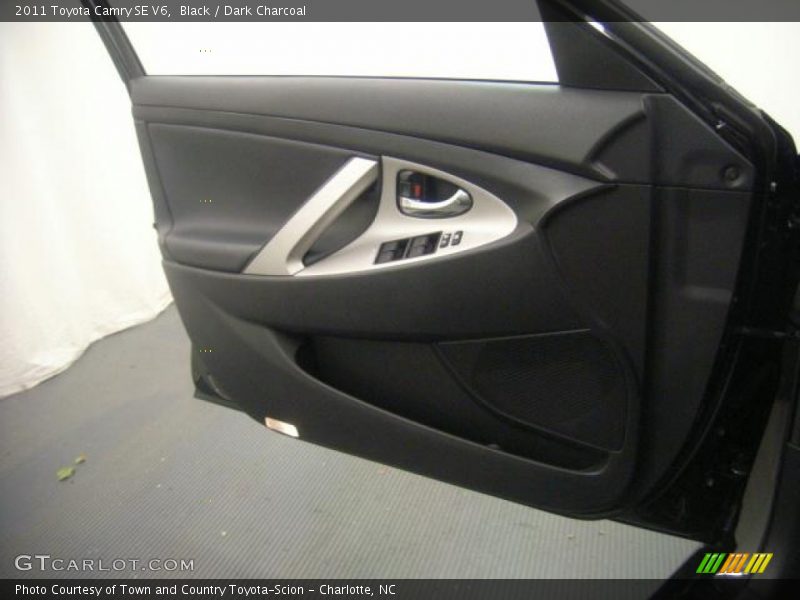Black / Dark Charcoal 2011 Toyota Camry SE V6
