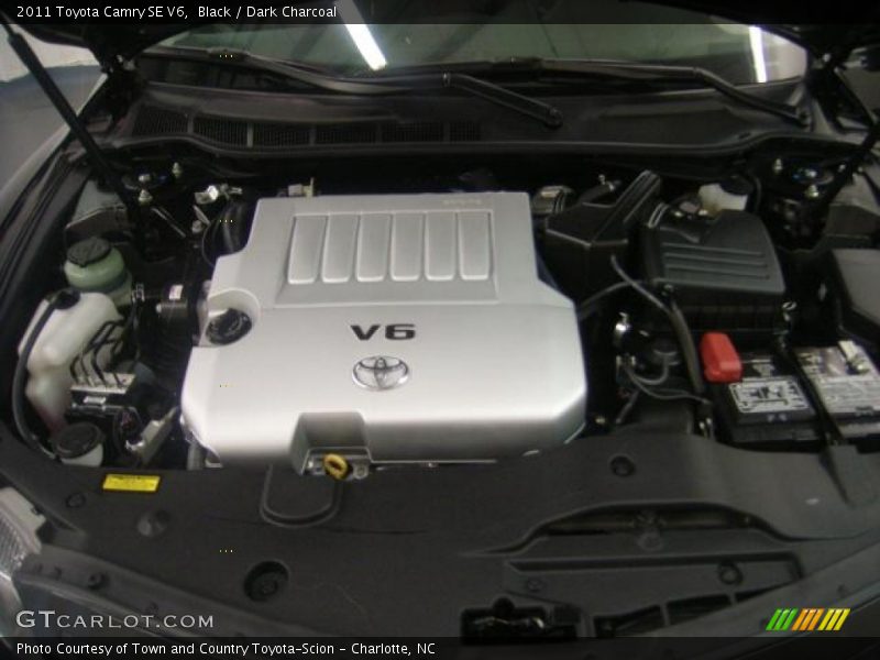 Black / Dark Charcoal 2011 Toyota Camry SE V6
