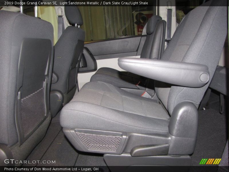 Light Sandstone Metallic / Dark Slate Gray/Light Shale 2009 Dodge Grand Caravan SE