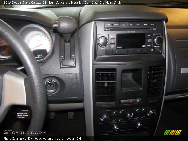 Light Sandstone Metallic / Dark Slate Gray/Light Shale 2009 Dodge Grand Caravan SE