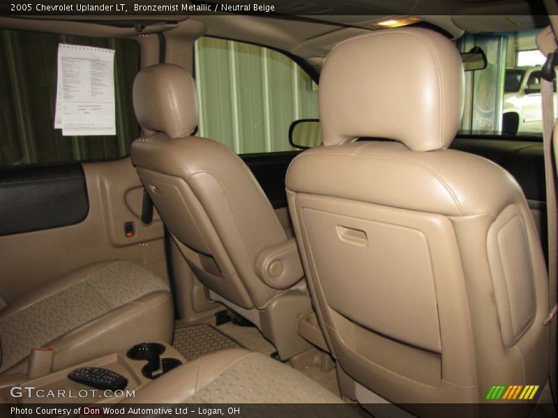 Bronzemist Metallic / Neutral Beige 2005 Chevrolet Uplander LT