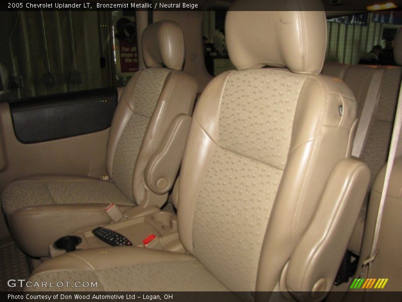 Bronzemist Metallic / Neutral Beige 2005 Chevrolet Uplander LT
