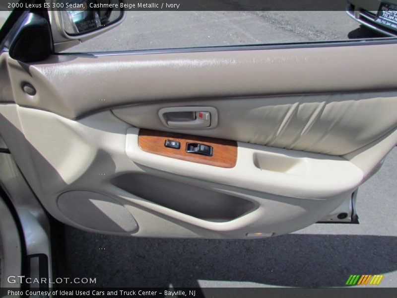 Cashmere Beige Metallic / Ivory 2000 Lexus ES 300 Sedan