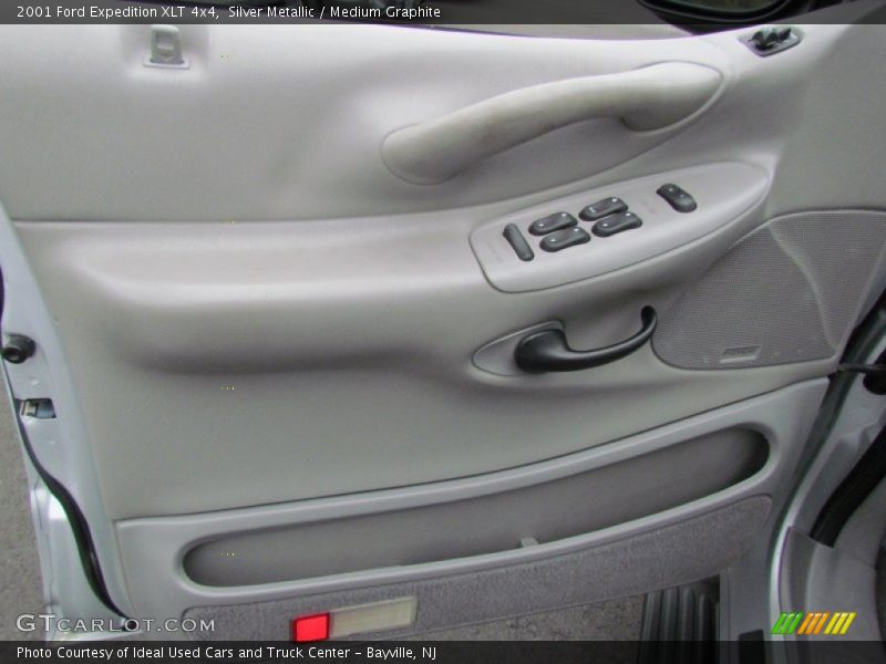Silver Metallic / Medium Graphite 2001 Ford Expedition XLT 4x4