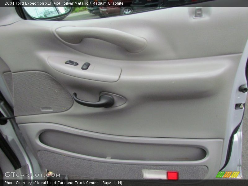 Silver Metallic / Medium Graphite 2001 Ford Expedition XLT 4x4