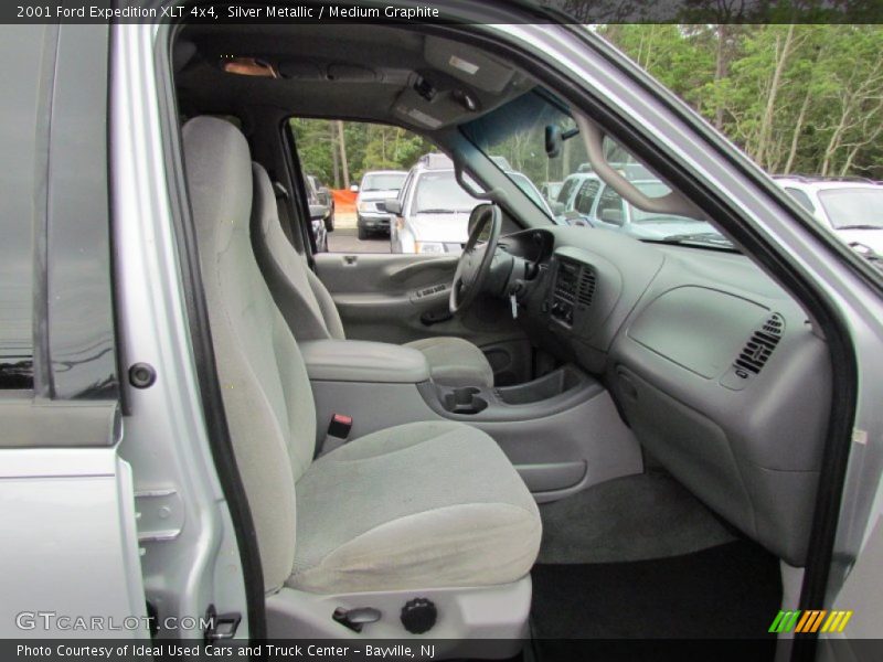 Silver Metallic / Medium Graphite 2001 Ford Expedition XLT 4x4