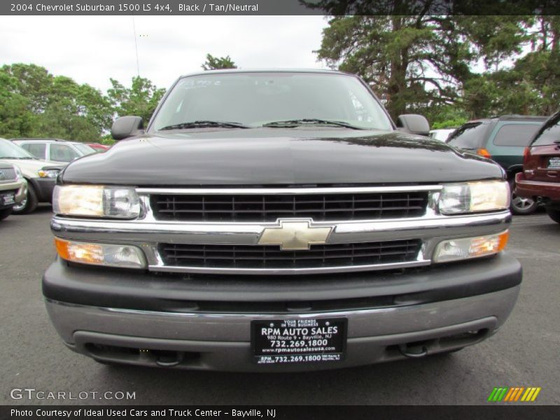 Black / Tan/Neutral 2004 Chevrolet Suburban 1500 LS 4x4