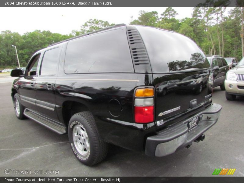 Black / Tan/Neutral 2004 Chevrolet Suburban 1500 LS 4x4