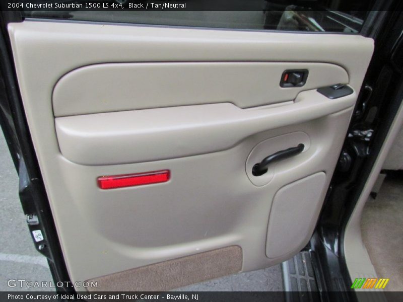 Black / Tan/Neutral 2004 Chevrolet Suburban 1500 LS 4x4