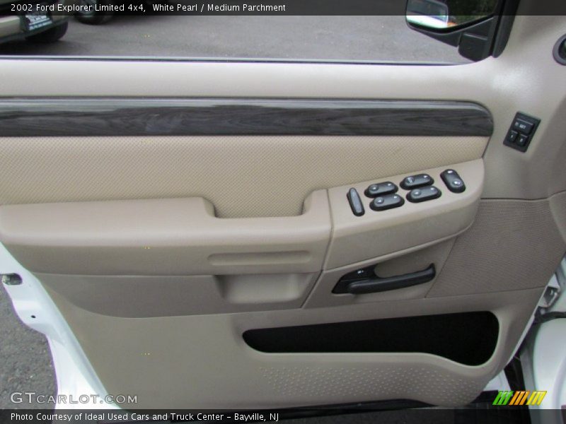 White Pearl / Medium Parchment 2002 Ford Explorer Limited 4x4