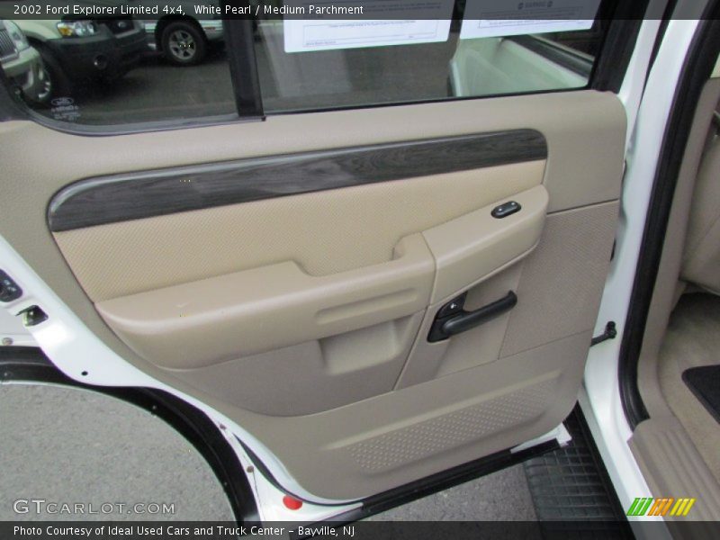 White Pearl / Medium Parchment 2002 Ford Explorer Limited 4x4