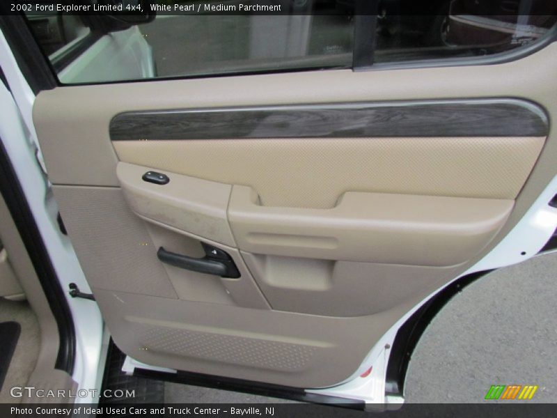 White Pearl / Medium Parchment 2002 Ford Explorer Limited 4x4