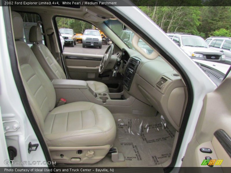 White Pearl / Medium Parchment 2002 Ford Explorer Limited 4x4