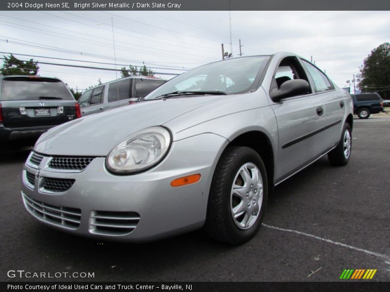 Bright Silver Metallic / Dark Slate Gray 2004 Dodge Neon SE