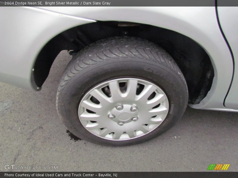 Bright Silver Metallic / Dark Slate Gray 2004 Dodge Neon SE
