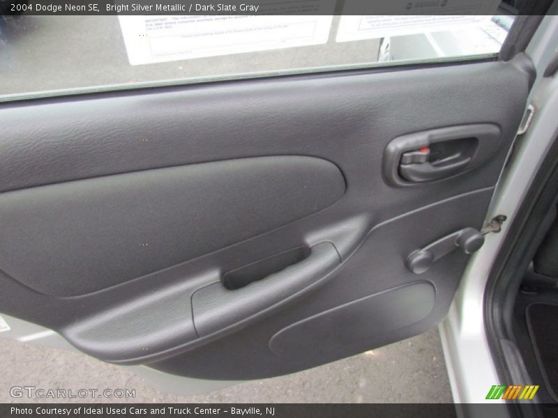 Bright Silver Metallic / Dark Slate Gray 2004 Dodge Neon SE