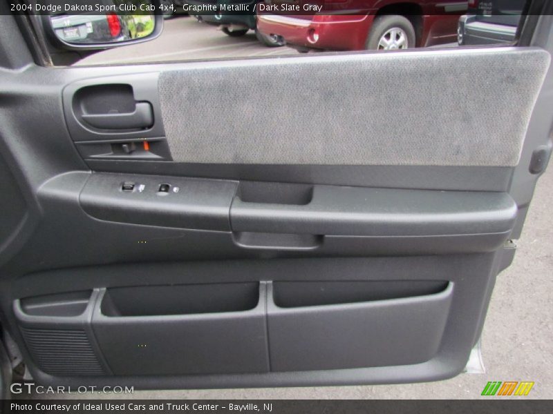 Graphite Metallic / Dark Slate Gray 2004 Dodge Dakota Sport Club Cab 4x4