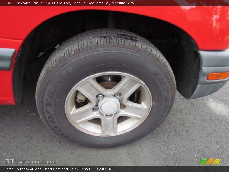 Medium Red Metallic / Medium Gray 2003 Chevrolet Tracker 4WD Hard Top