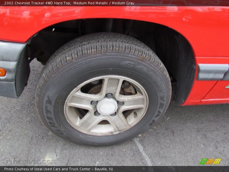Medium Red Metallic / Medium Gray 2003 Chevrolet Tracker 4WD Hard Top