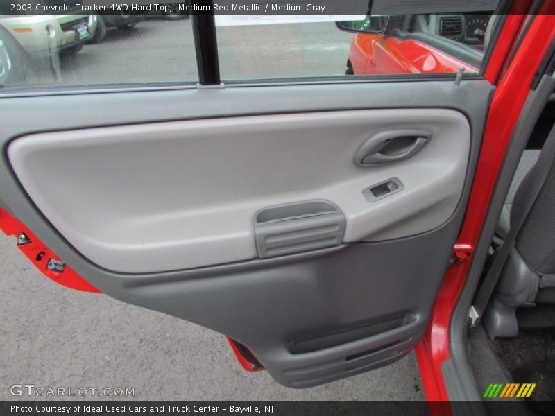 Medium Red Metallic / Medium Gray 2003 Chevrolet Tracker 4WD Hard Top