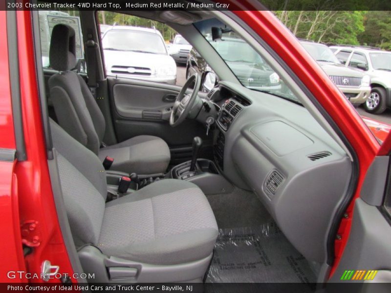 Medium Red Metallic / Medium Gray 2003 Chevrolet Tracker 4WD Hard Top