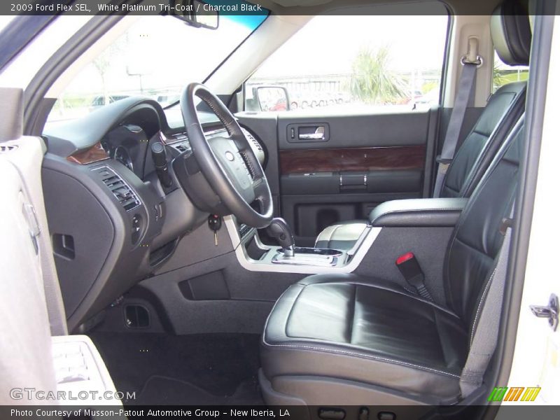 White Platinum Tri-Coat / Charcoal Black 2009 Ford Flex SEL