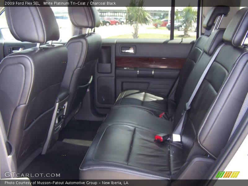White Platinum Tri-Coat / Charcoal Black 2009 Ford Flex SEL