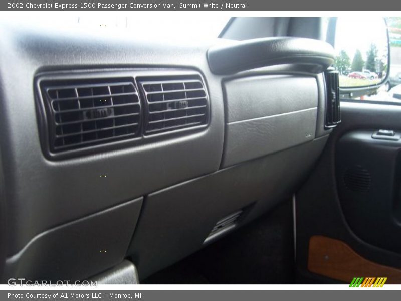 Summit White / Neutral 2002 Chevrolet Express 1500 Passenger Conversion Van