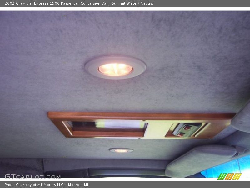 Summit White / Neutral 2002 Chevrolet Express 1500 Passenger Conversion Van
