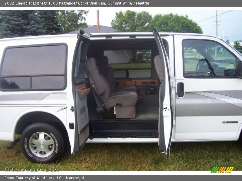 Summit White / Neutral 2002 Chevrolet Express 1500 Passenger Conversion Van