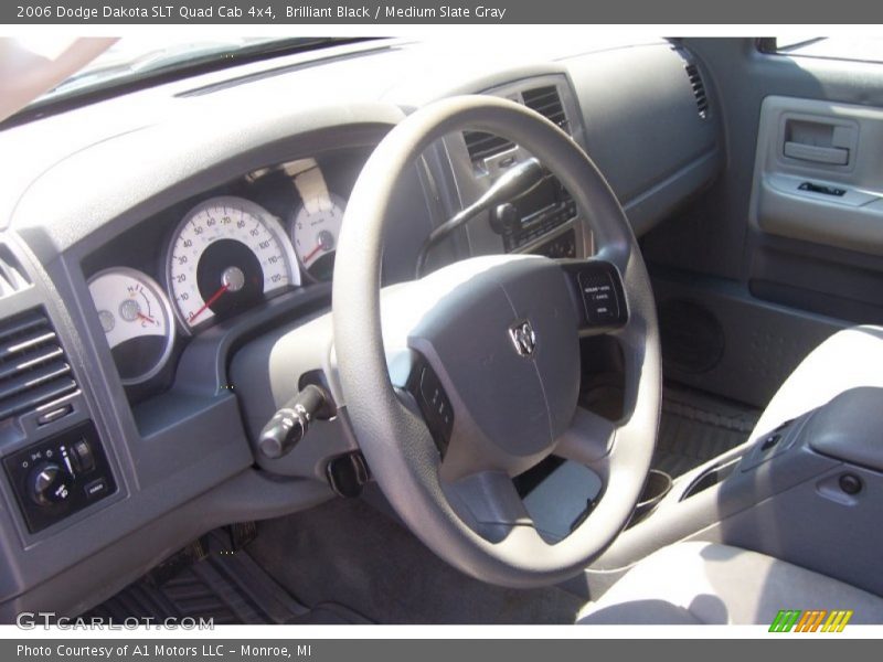 Brilliant Black / Medium Slate Gray 2006 Dodge Dakota SLT Quad Cab 4x4