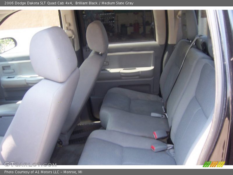 Brilliant Black / Medium Slate Gray 2006 Dodge Dakota SLT Quad Cab 4x4