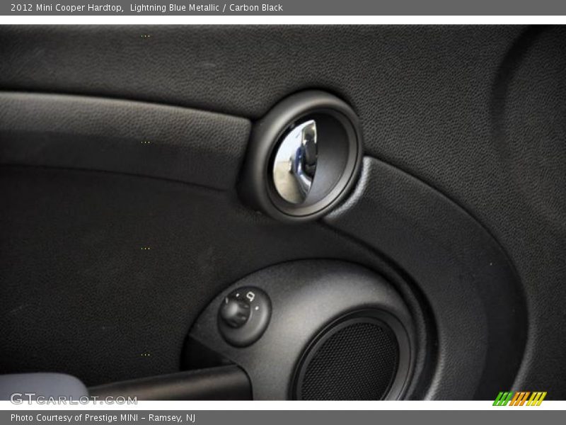 Lightning Blue Metallic / Carbon Black 2012 Mini Cooper Hardtop