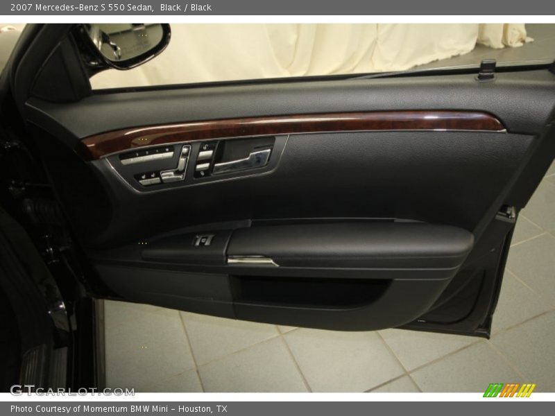 Black / Black 2007 Mercedes-Benz S 550 Sedan