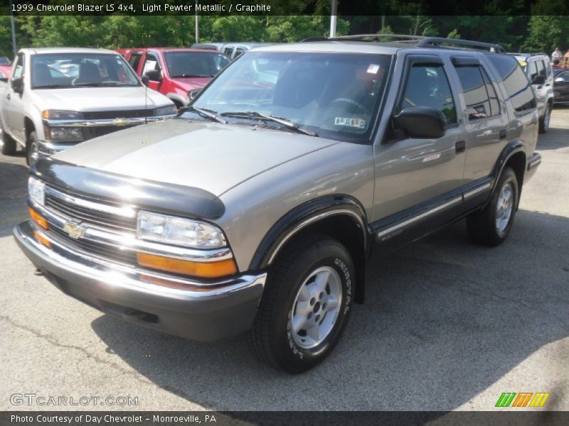 Light Pewter Metallic / Graphite 1999 Chevrolet Blazer LS 4x4