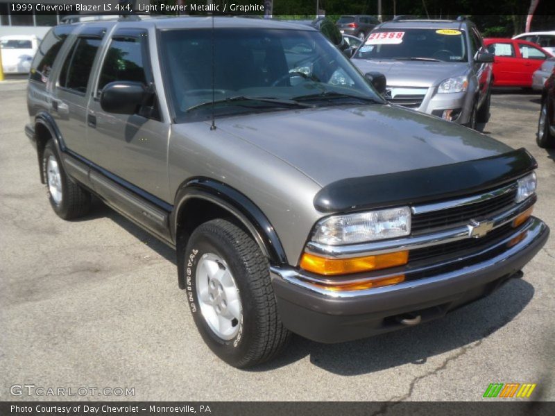 Light Pewter Metallic / Graphite 1999 Chevrolet Blazer LS 4x4