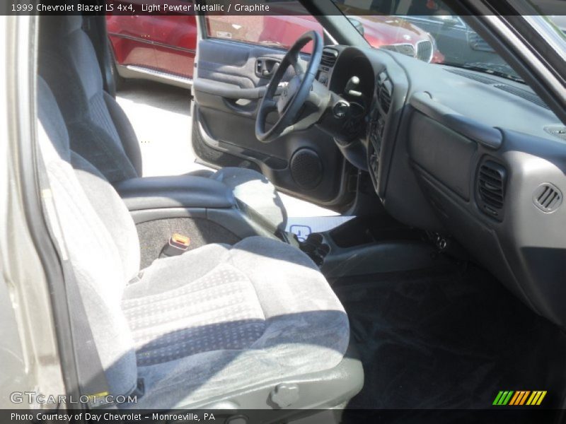 Light Pewter Metallic / Graphite 1999 Chevrolet Blazer LS 4x4