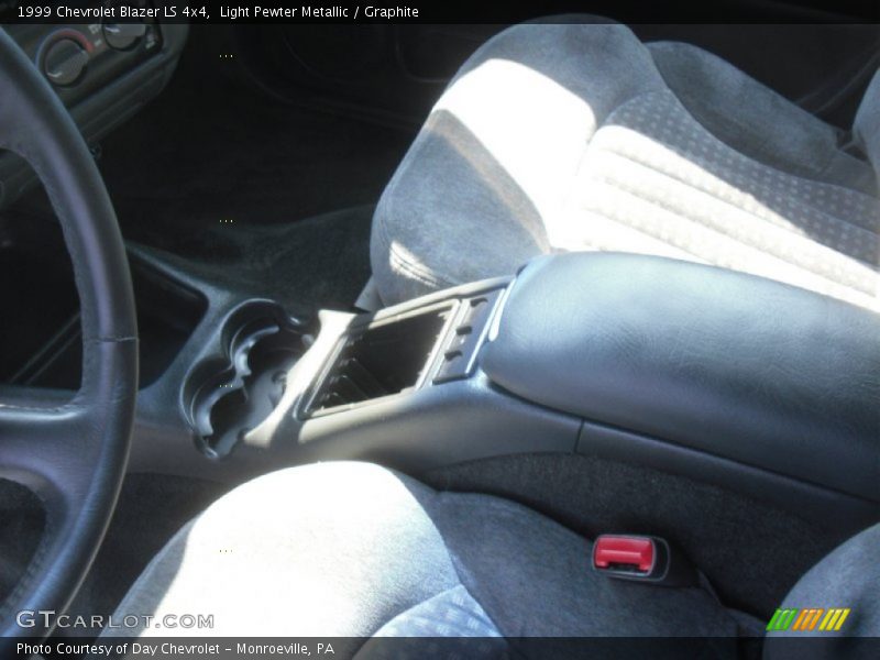 Light Pewter Metallic / Graphite 1999 Chevrolet Blazer LS 4x4