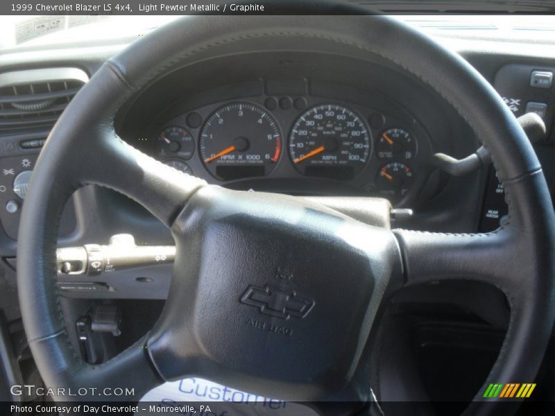 Light Pewter Metallic / Graphite 1999 Chevrolet Blazer LS 4x4