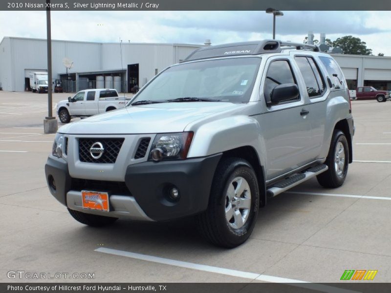 Silver Lightning Metallic / Gray 2010 Nissan Xterra S