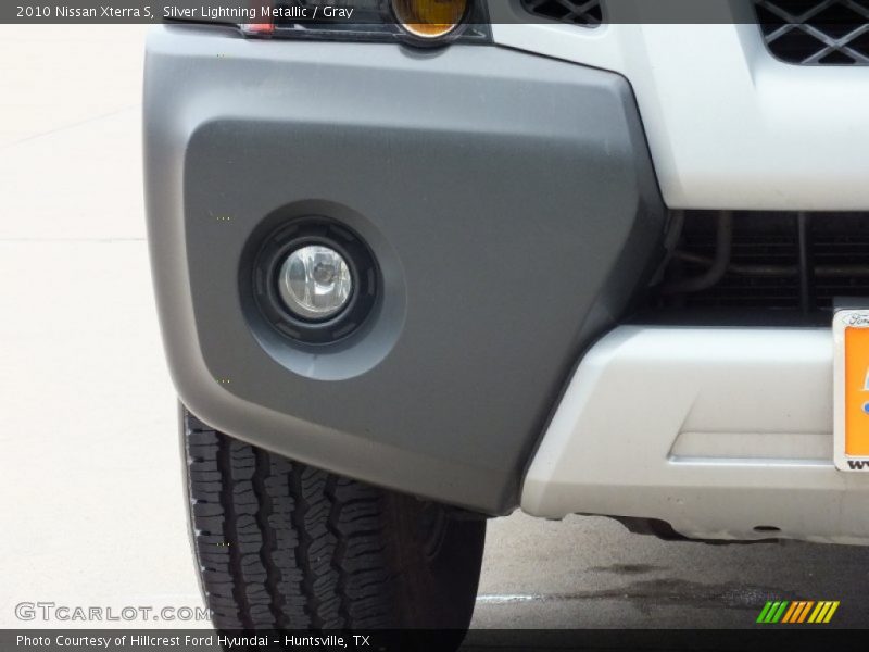 Silver Lightning Metallic / Gray 2010 Nissan Xterra S