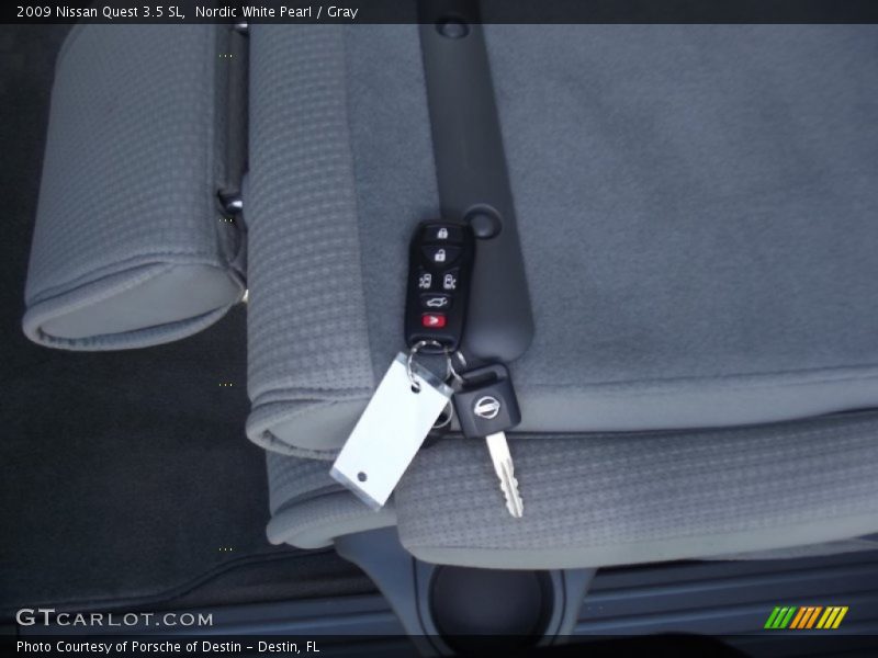 Nordic White Pearl / Gray 2009 Nissan Quest 3.5 SL