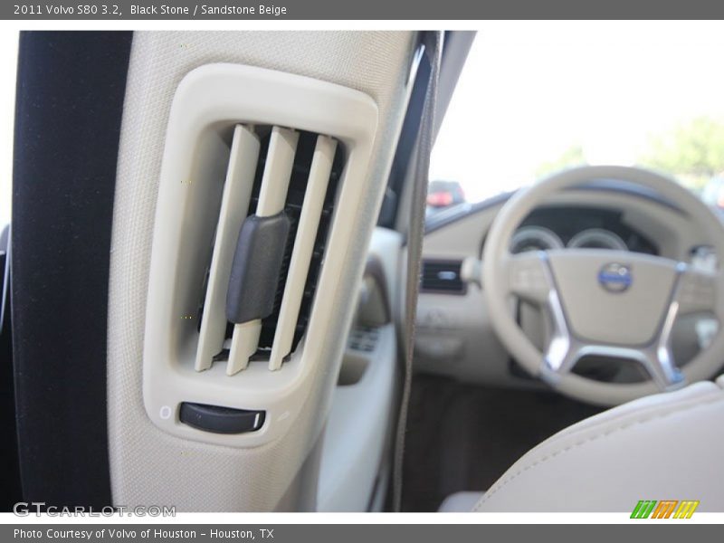 Black Stone / Sandstone Beige 2011 Volvo S80 3.2