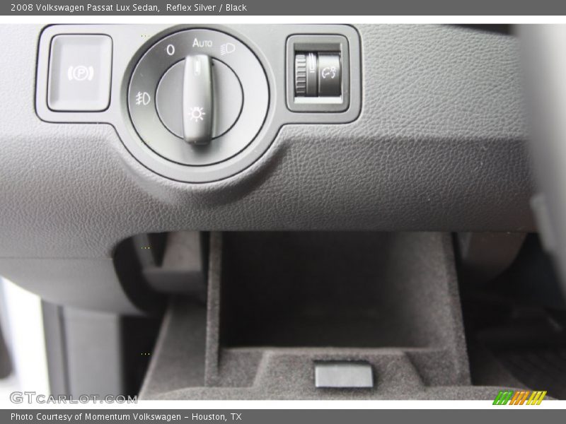 Reflex Silver / Black 2008 Volkswagen Passat Lux Sedan