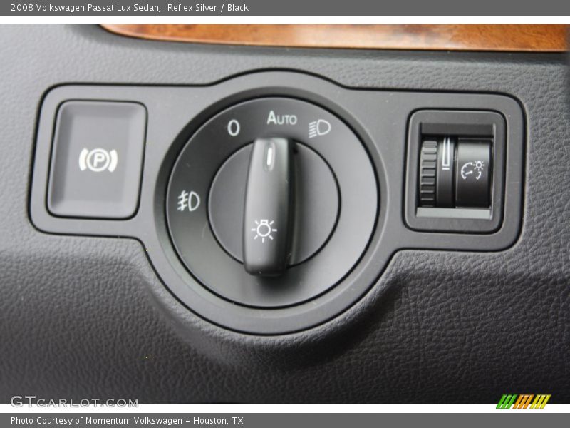 Reflex Silver / Black 2008 Volkswagen Passat Lux Sedan