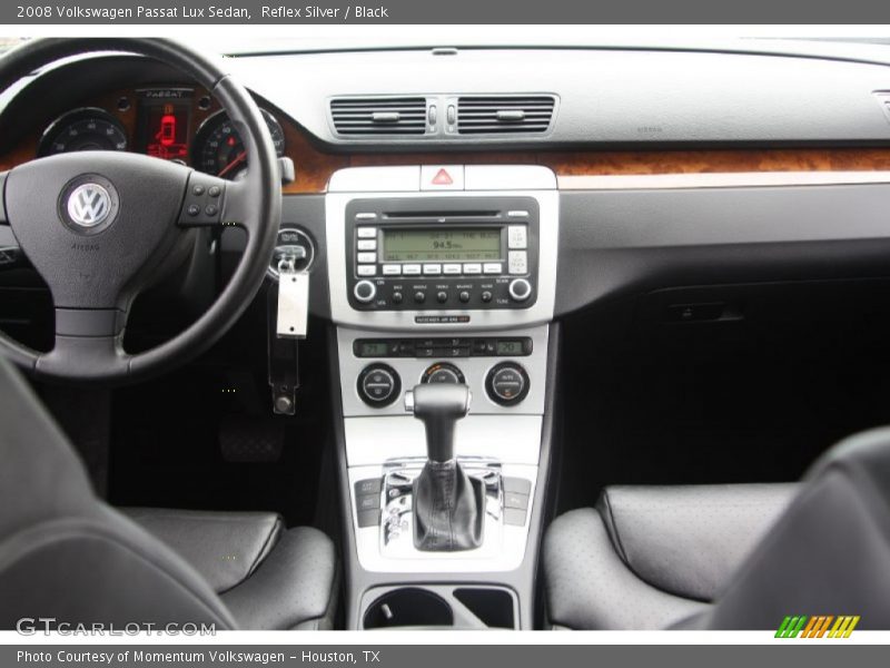 Reflex Silver / Black 2008 Volkswagen Passat Lux Sedan
